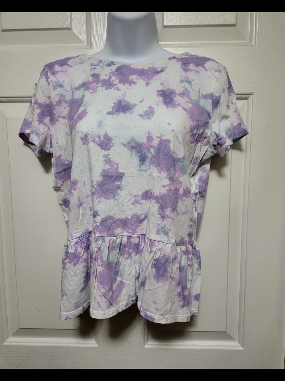 LOFT Lavender and White Tie-Dye Peplum Short Sleeve Top
